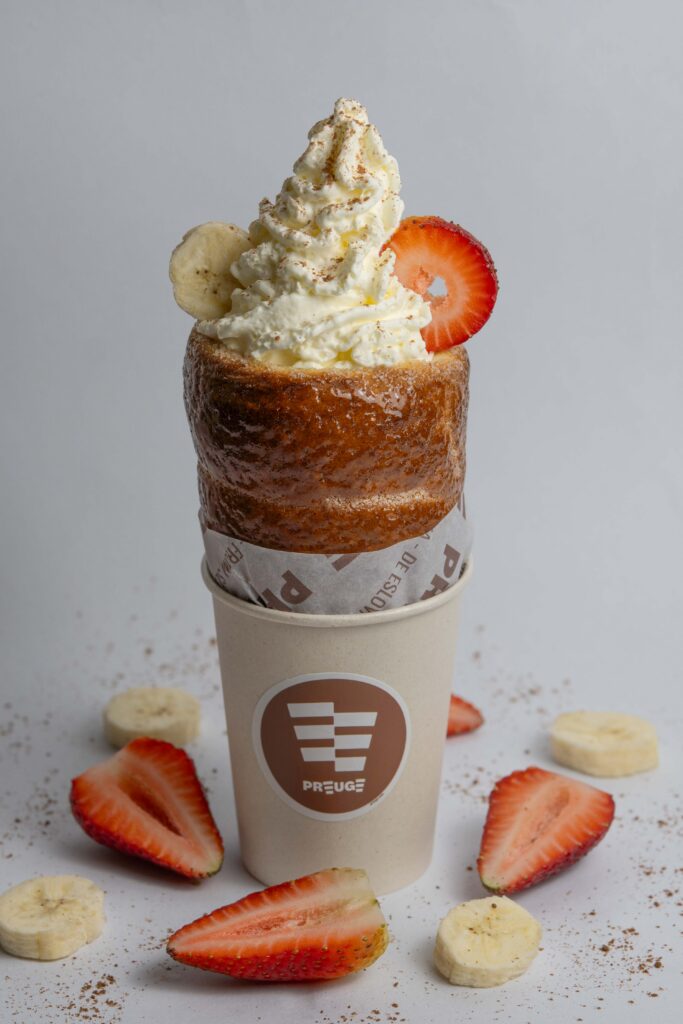 Griego Fit – Preuge Pastelería Eslovaca, Bucaramanga