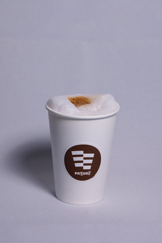 Capuccino – Preuge Pastelería Eslovaca, Bucaramanga